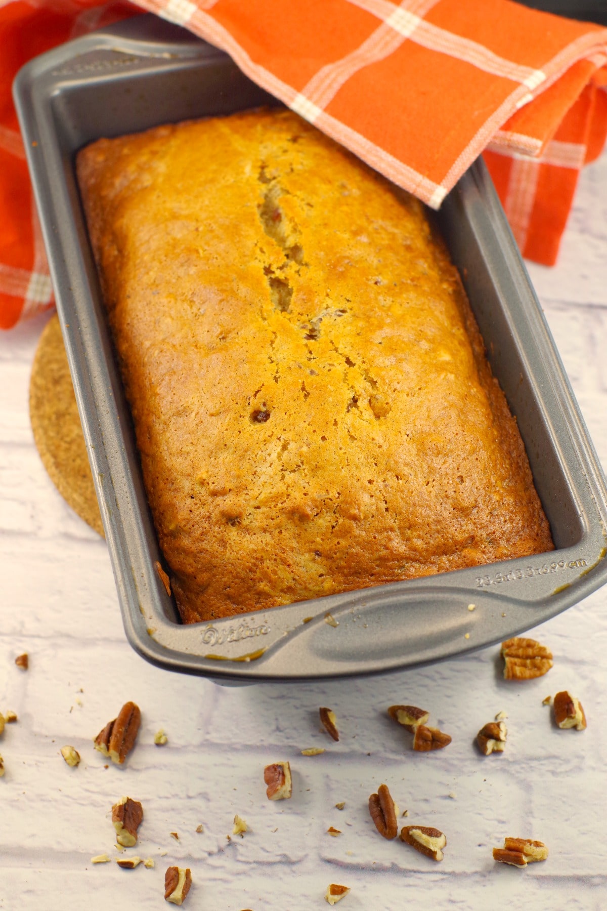 Old fashioned Date Nut Loaf | #dateloaf #oldfashioneddateloaf - Foodmeanederings.com