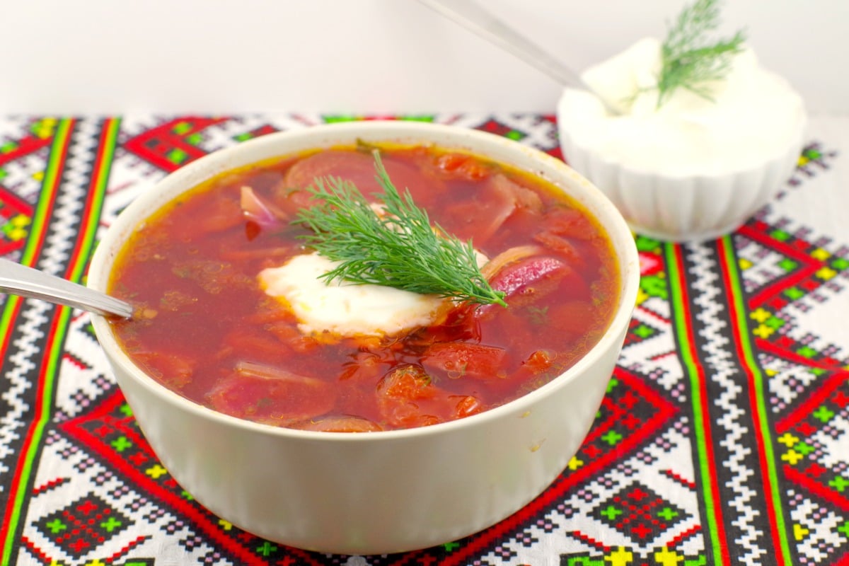 Ukrainian Beet Borscht Recipe| shortcut - foodmeanderings.com