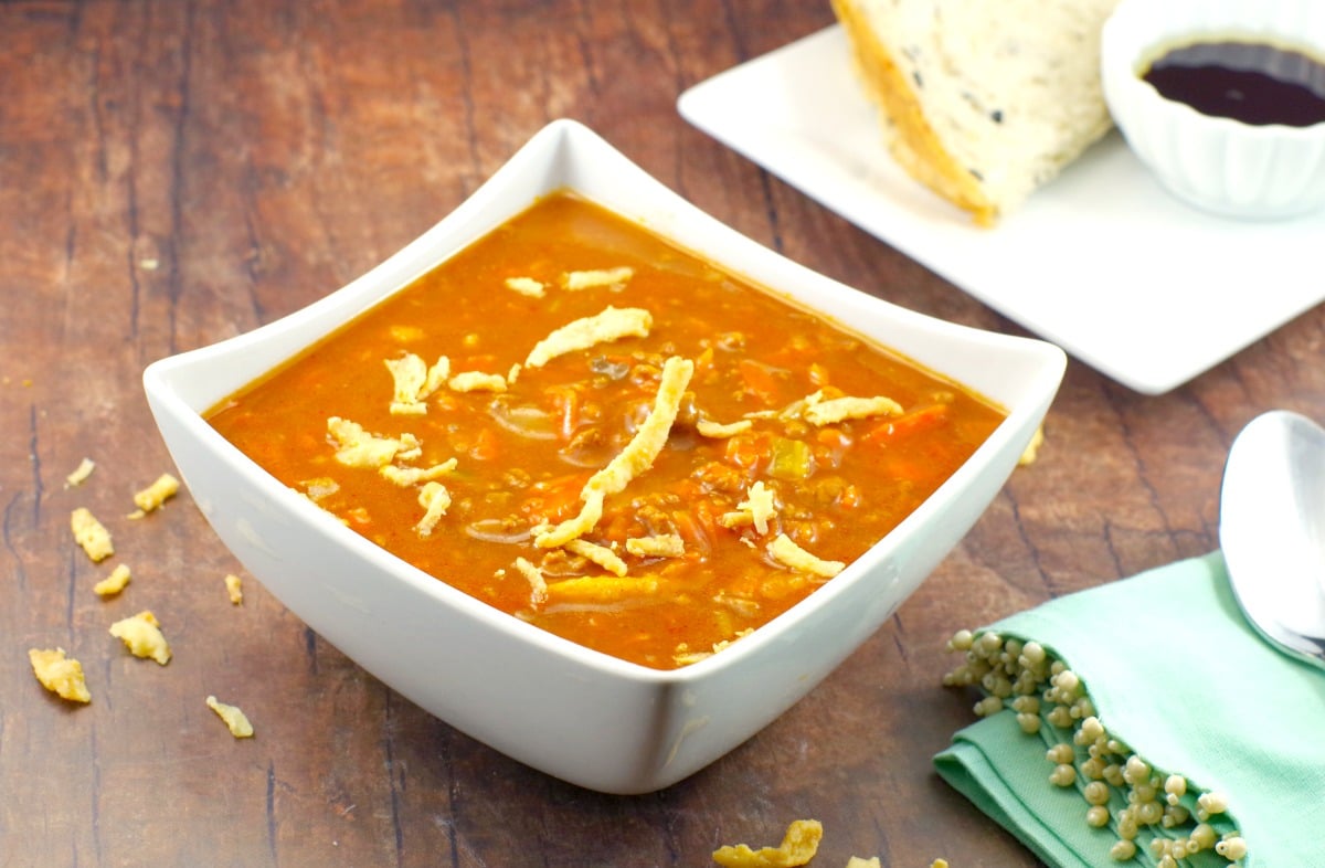 EasyCreamy Carrot Soup| no cream -Foodmeanderings.com