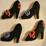 4 Halloween witch shoe cookies