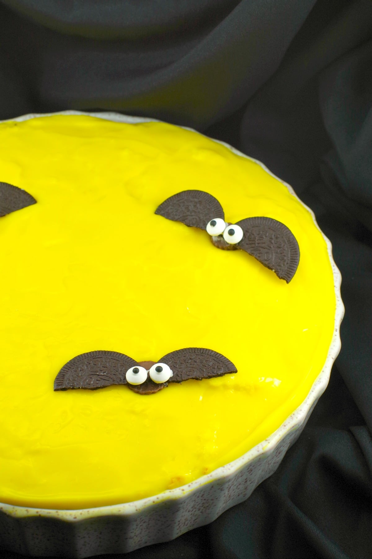 Inside out Boston Cream pie with bats | no bake