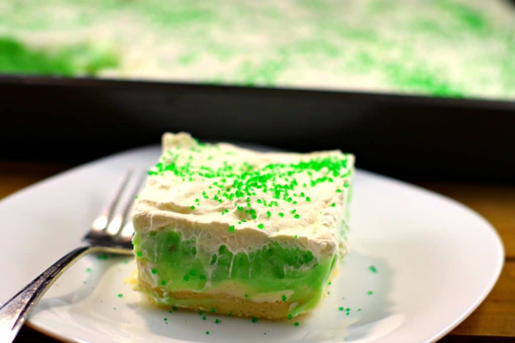 Pistachio Dessert Recipe (green dessert) - Food Meanderings