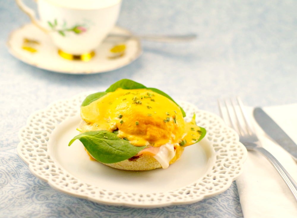 Easy Eggs Benedict with Red Pepper & Artichoke Hollandaise - foodmeanderings.com