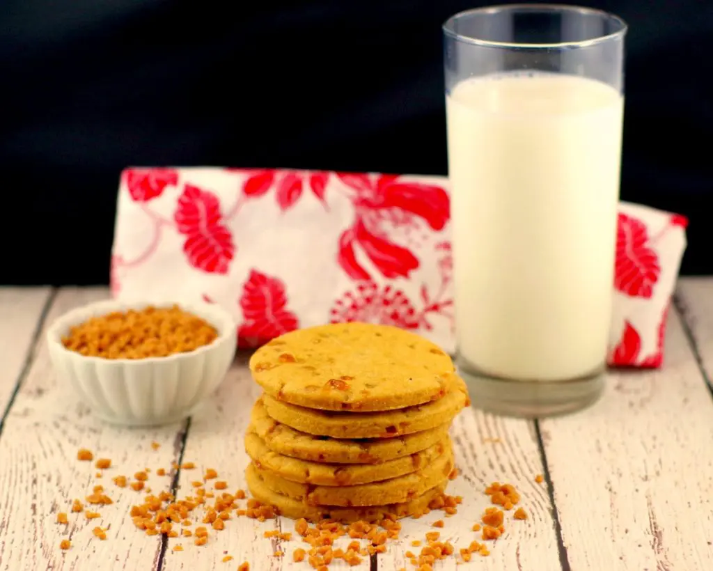 Butterscotch Toffee Cookies | #butterscotchcookies - Foodmeanderings.com