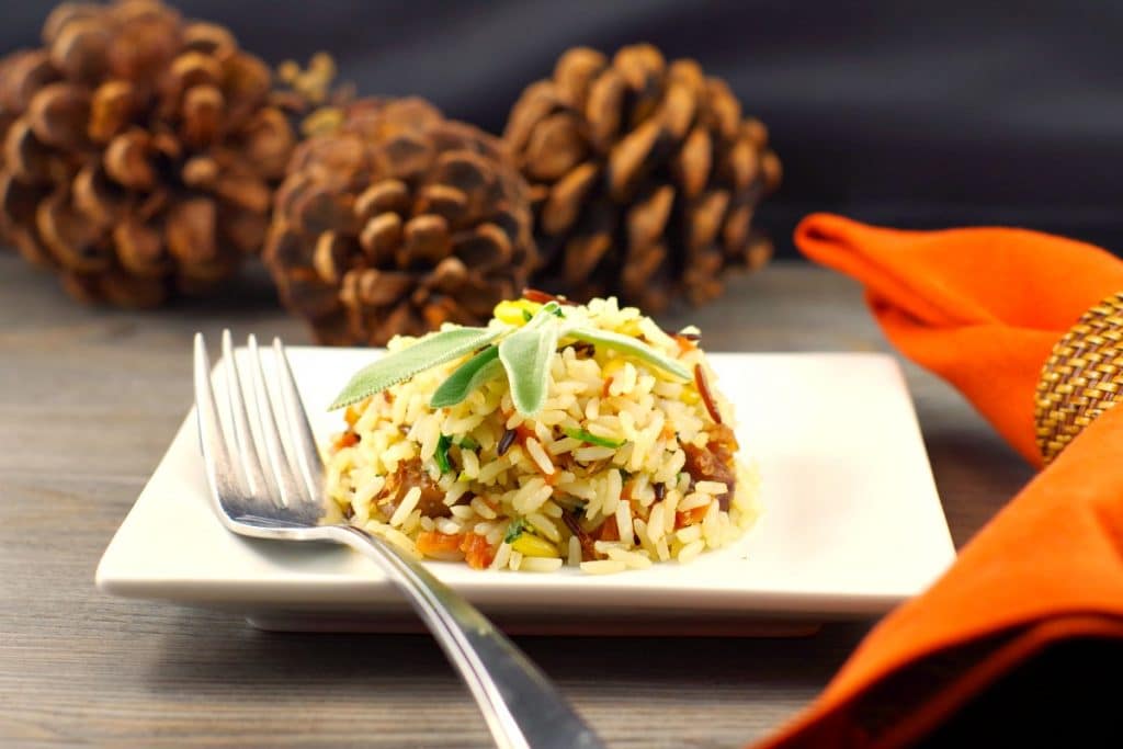 Sausage & Apple Rice | #Thanksgivingsidedish