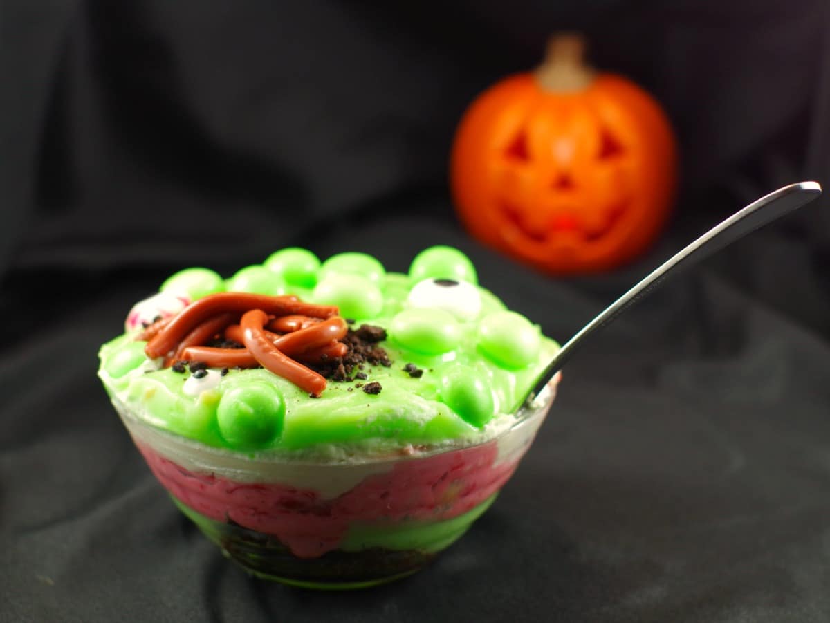 Witches Brew Halloween Trifle | #halloweenpotluckdessert - foodmeanderings.com