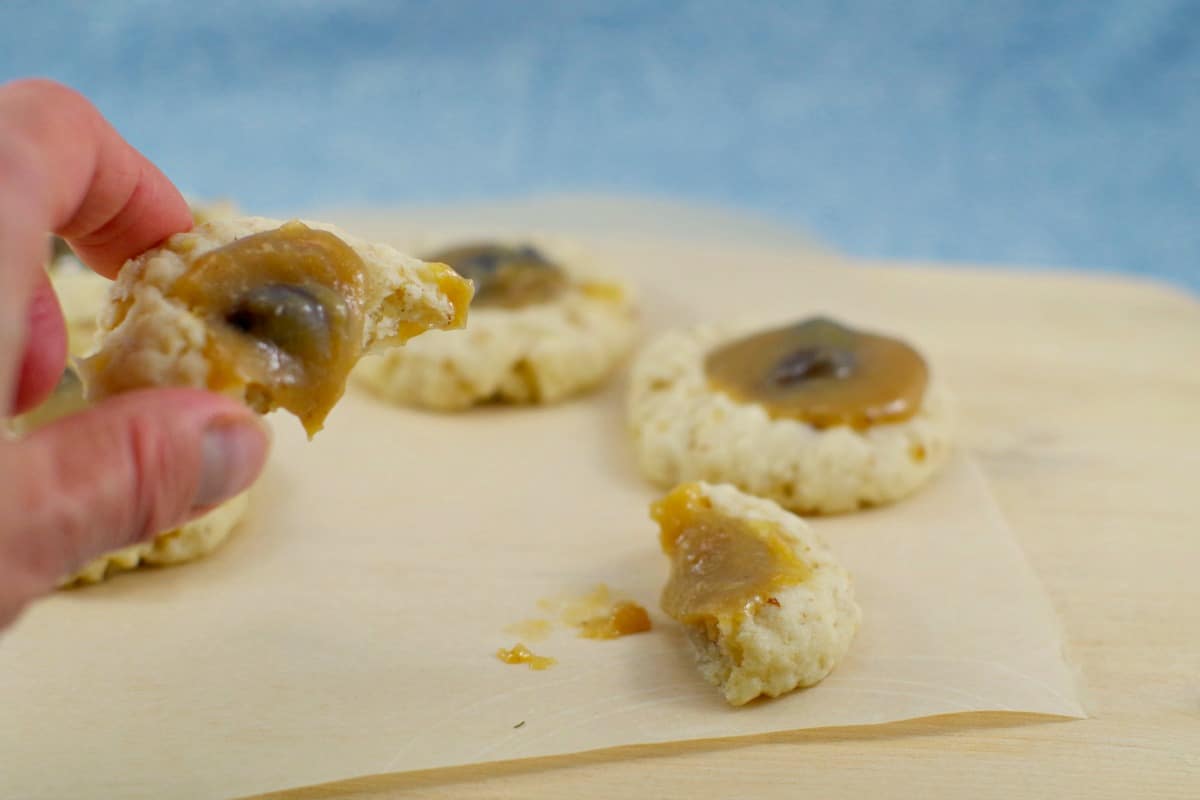 Butter Tart Thumbprint Cookies | easy butter tart filling - Foodmeanderings.com