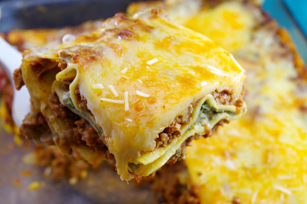 Easy Meat Lasagna Recipe | no boil lasagna noodles - foodmeanderings.com