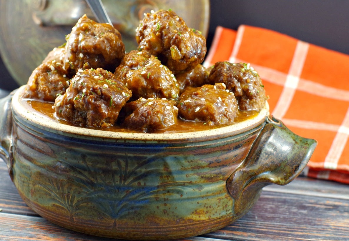 Slow Cooker Meatballs | sweet and sour - foodmeanderings.com