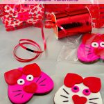 Valentine's Day Cat Cookies- #Valentine #edible #cookie #heart