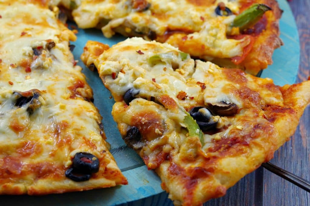 Weight Watchers Pizza | 2 ingredient dough - Food Meanderings