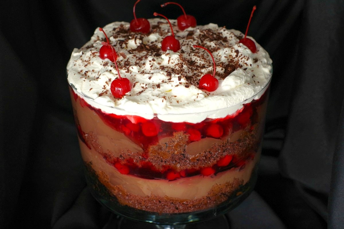 Black Forest Trifle Easy No Bake Dessert Food Meanderings