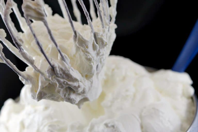 White Chocolate Whipped Cream Frosting (ganache) Food Meanderings