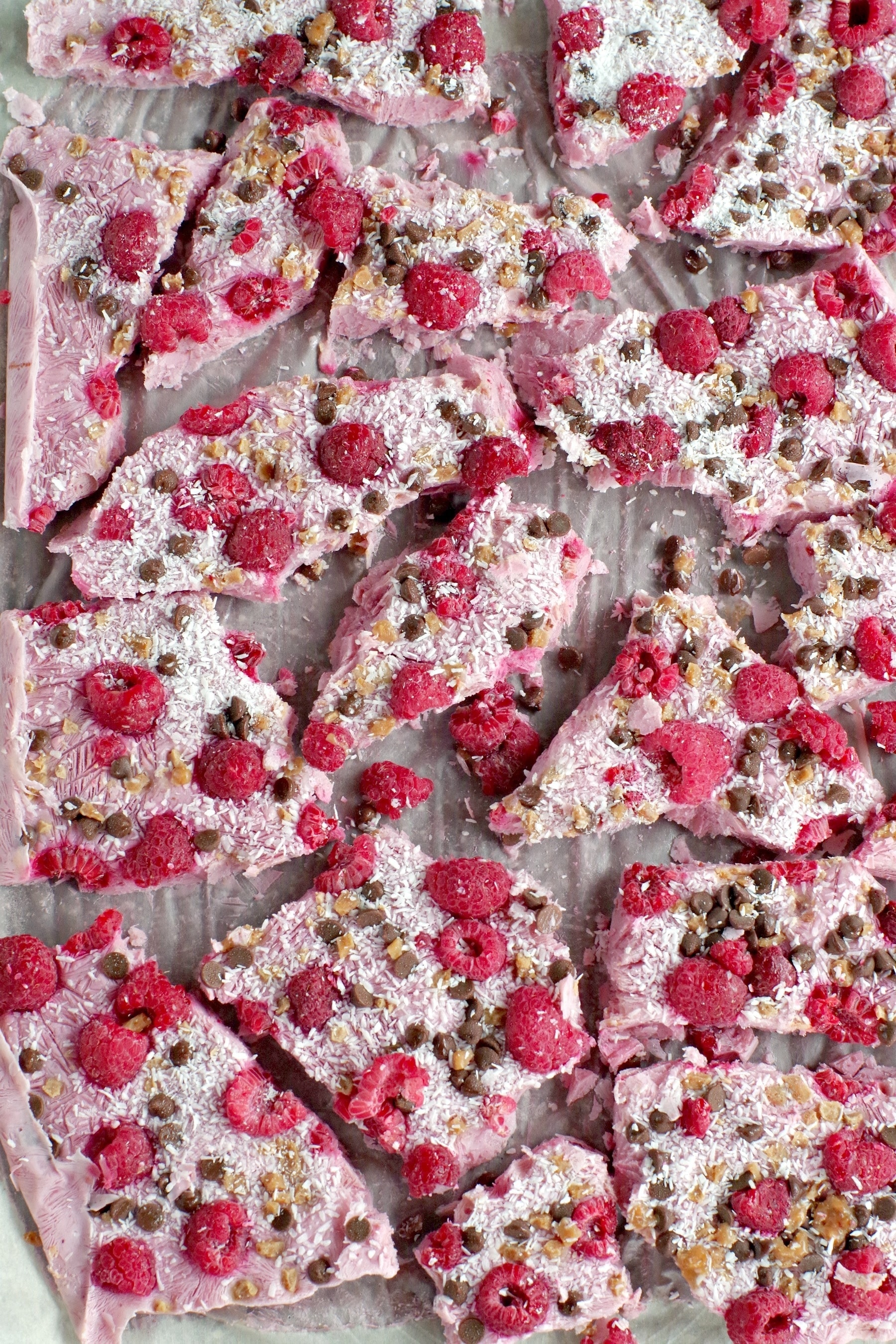 tray of frozen yogurt bark broken into pieces