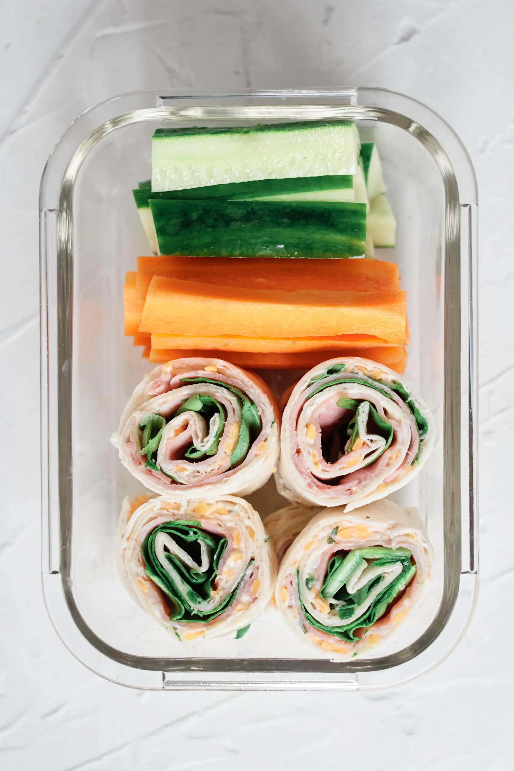 ham roll ups in glass lunch box