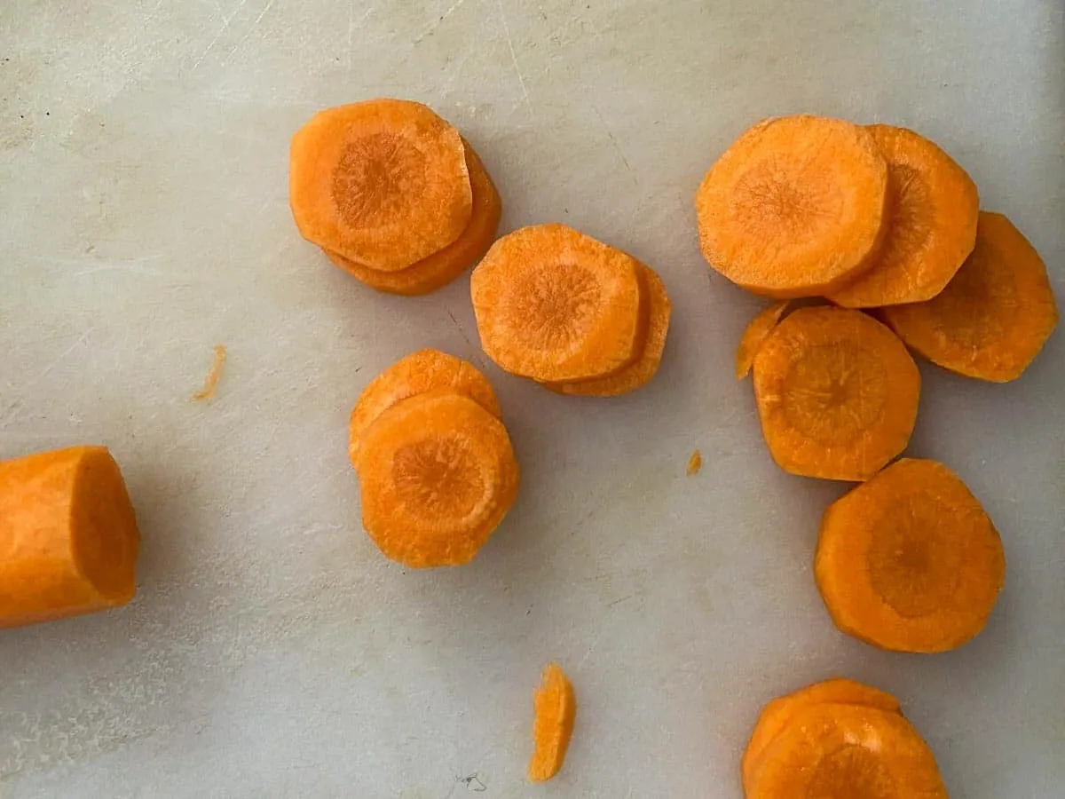 carrots cut into circles