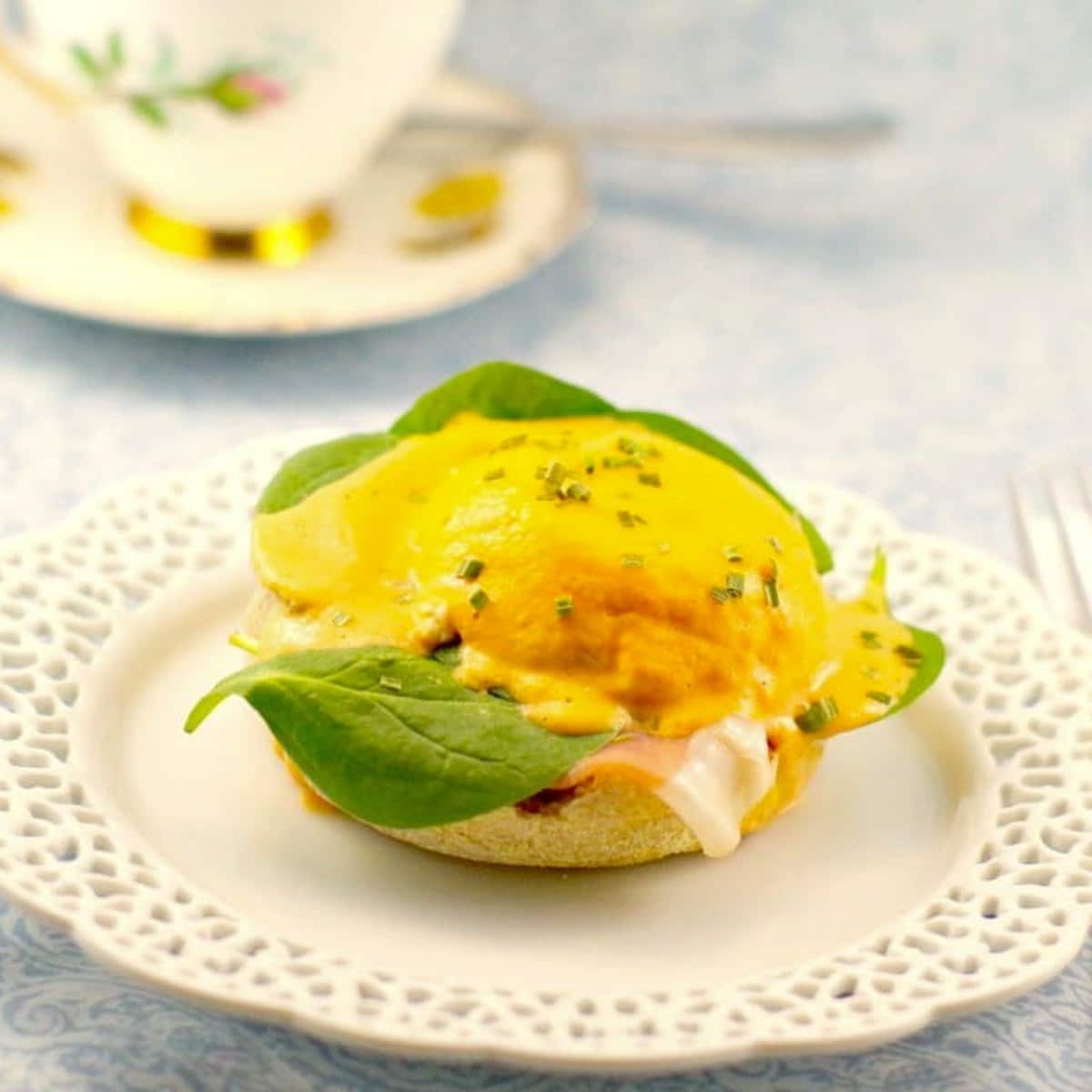 Master the Art of Making Hollandaise Sauce Without a Blender