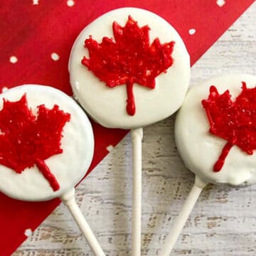3 Canada Day Oreo pops on a red and white background