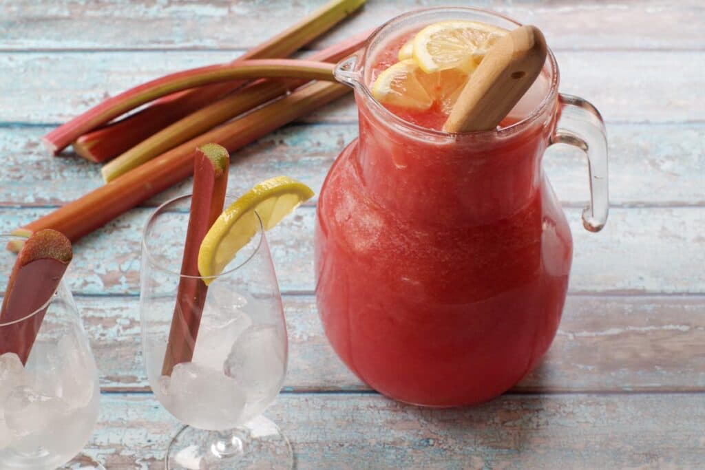 rhubarb lemonade in a glass jug