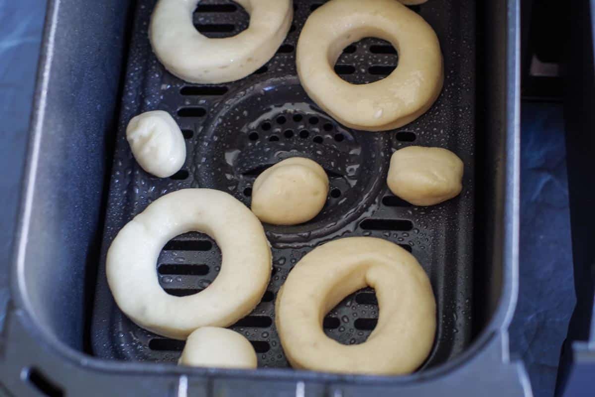 donuts placed in air fryer