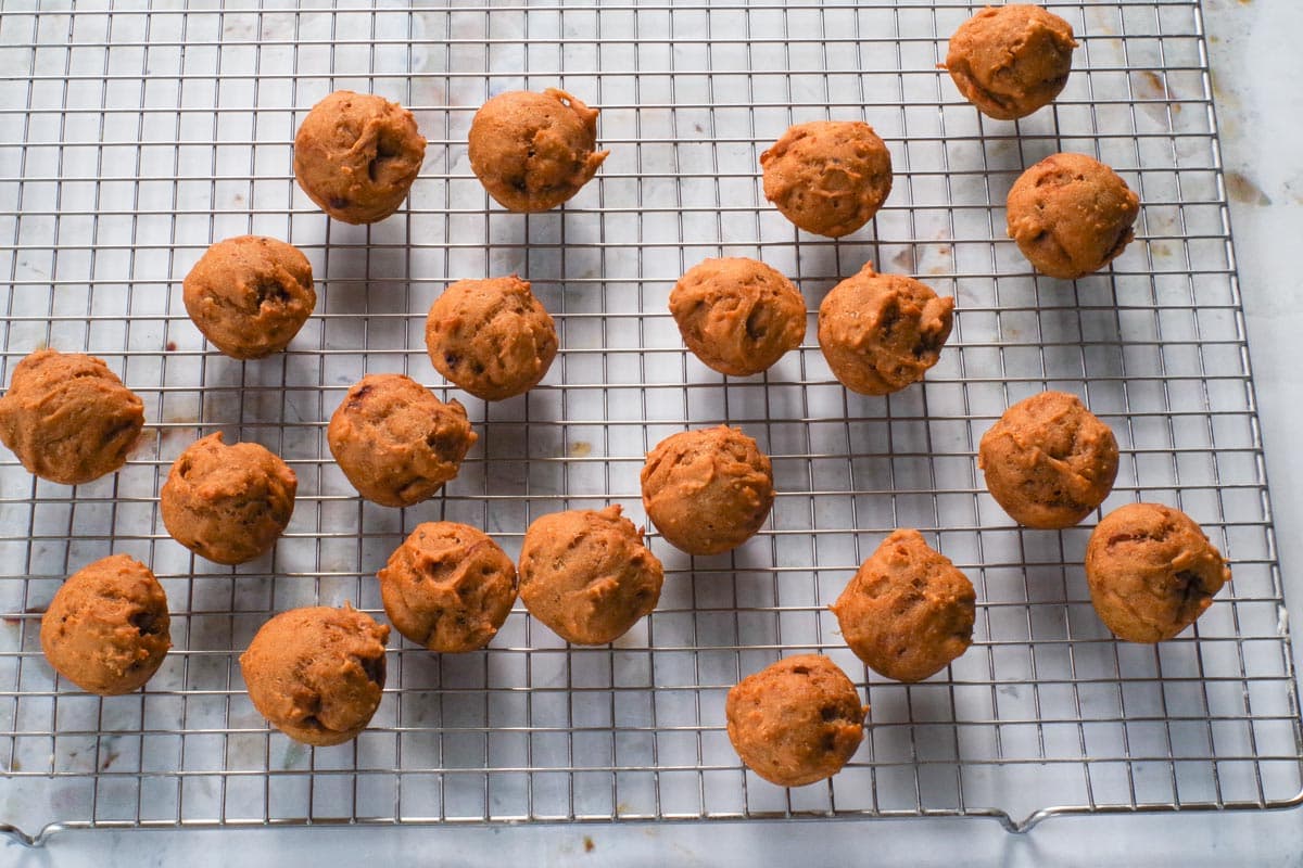 Pumpkin Blondie Bites cooling on a wire rack.
