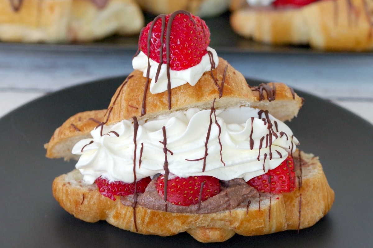 No Bake Croisant Eclair on a black plate