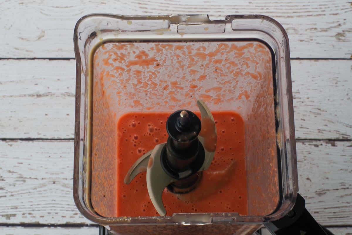 Rhubarb vinaigrette blended on high until smooth.