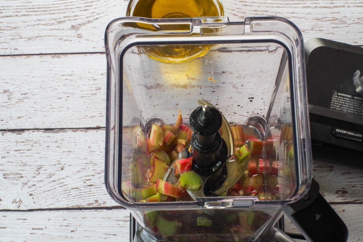 Rhubarb salad ingredients (except oil) in blender