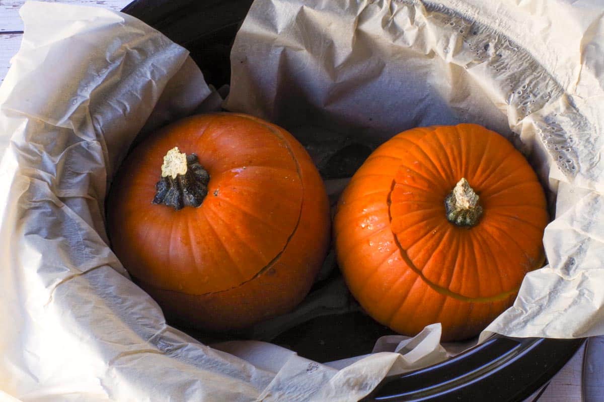 Cooked pumpkins in the crockpot.